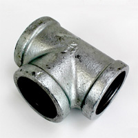 Tee, 1-1/4", Galvanized Steel.